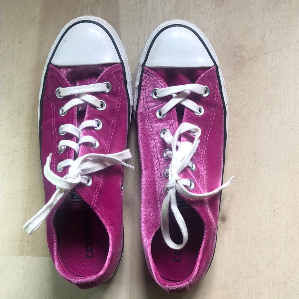 Converse Women's Pink Sneakers